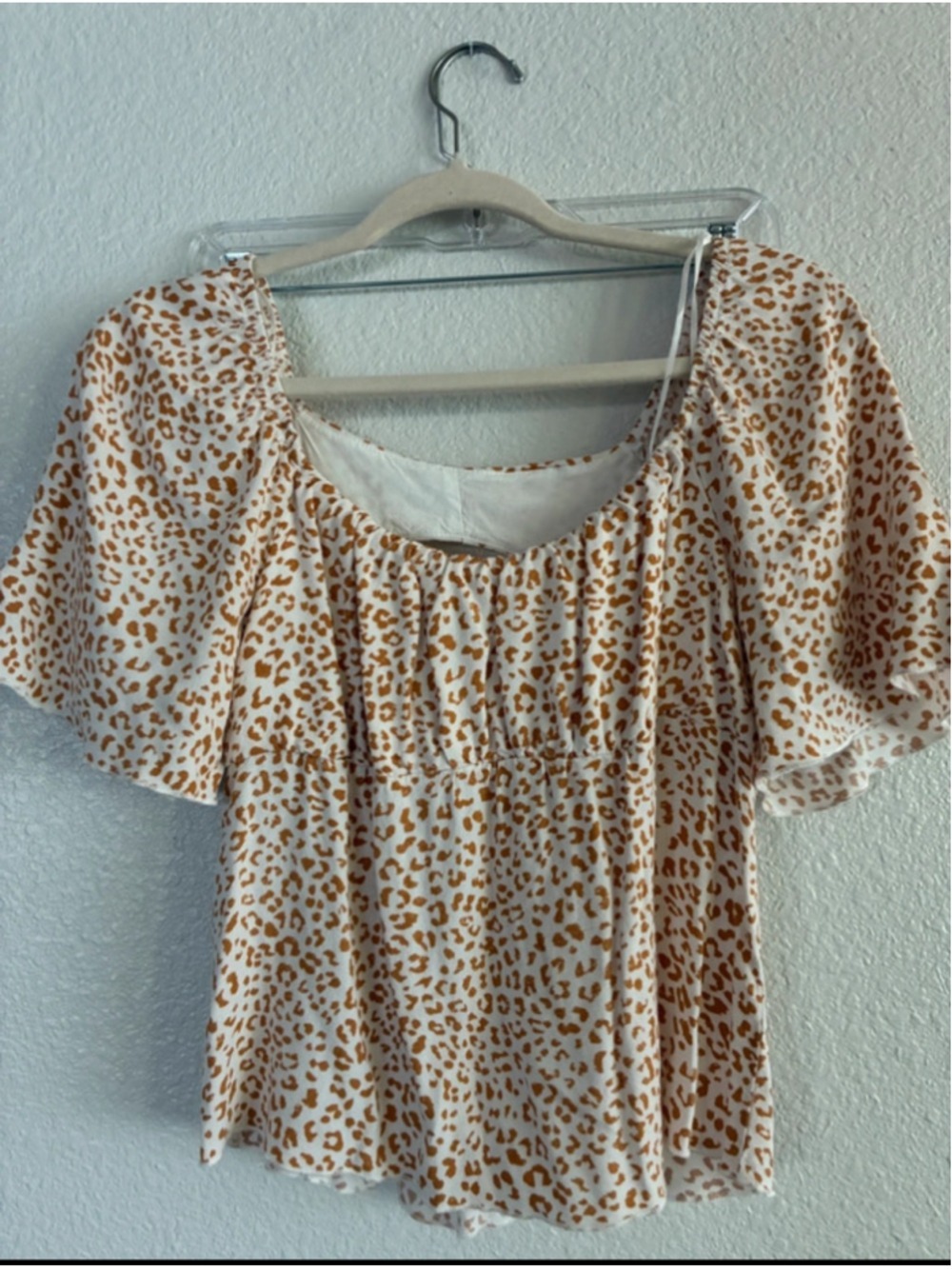 Women's Urban Romantics Blouse S White Brown Leopard Print